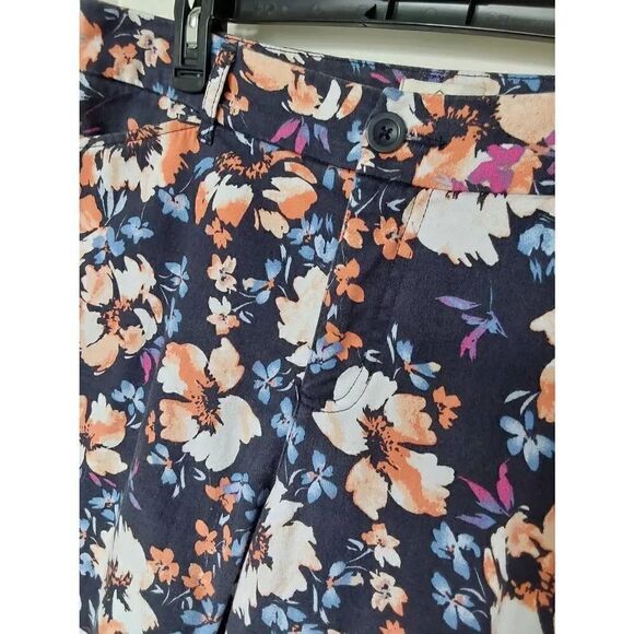 St. John's Bay Capris Sz 12 Floral - Picture 4 of 7